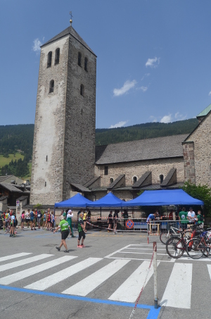 Start of the sprint in the town of Innichen